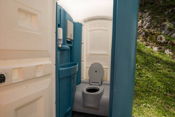 Portable Toilet Options We Offer in Plentywood, MT